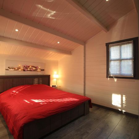 Chalet Mont Ventoux Et Chalet Vip Camaret-sur-Aigues Esterno foto