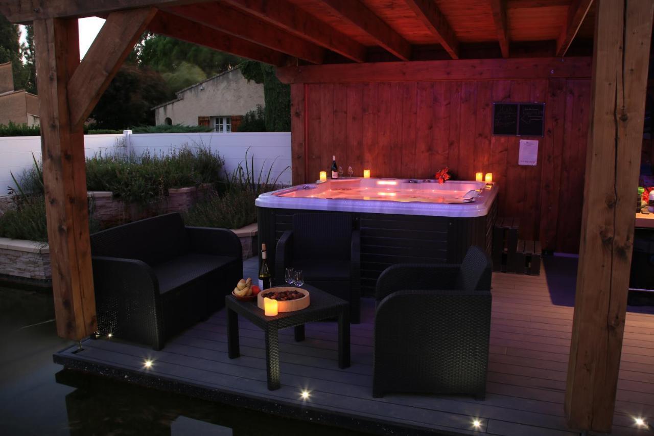 Chalet Mont Ventoux Et Chalet Vip Camaret-sur-Aigues Esterno foto