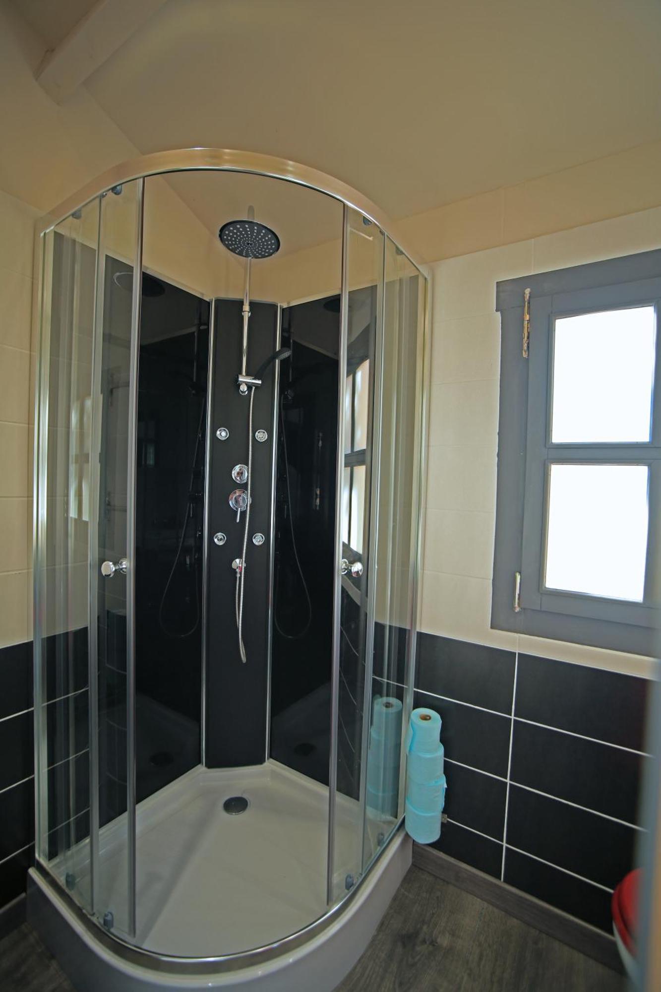 Chalet Mont Ventoux Et Chalet Vip Camaret-sur-Aigues Camera foto